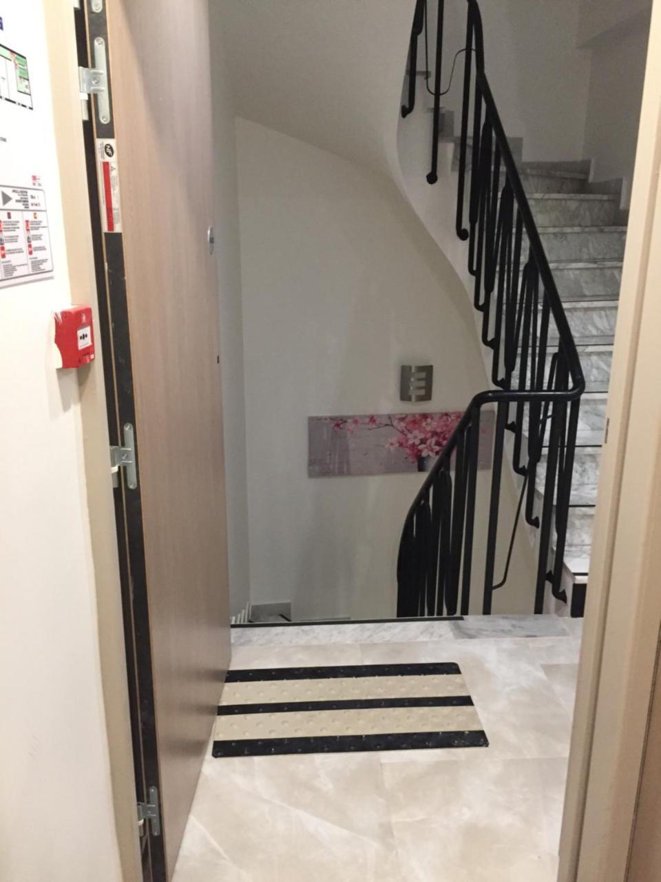 Hotel Des Arcades Reims Zewnętrze zdjęcie