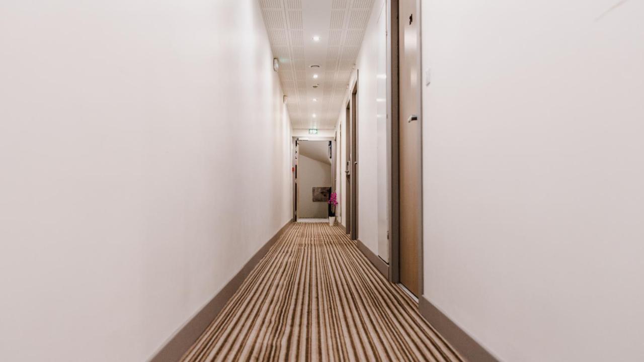 Hotel Des Arcades Reims Zewnętrze zdjęcie