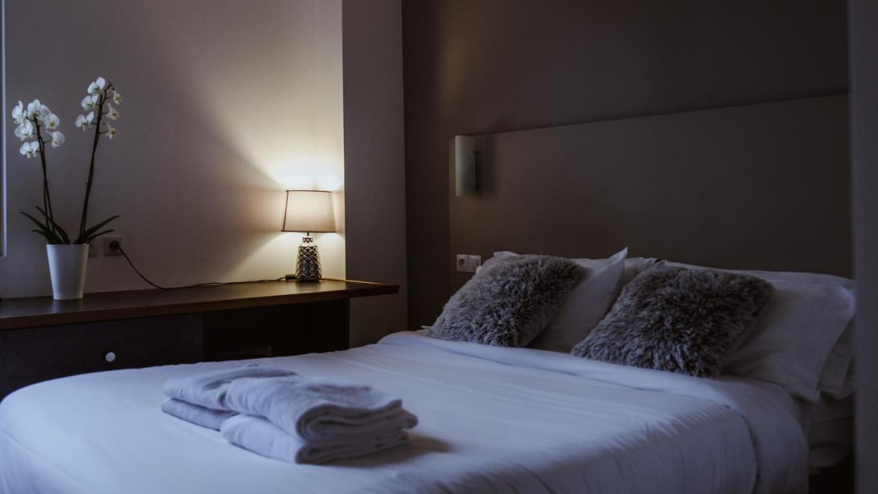 Hotel Des Arcades Reims Zewnętrze zdjęcie