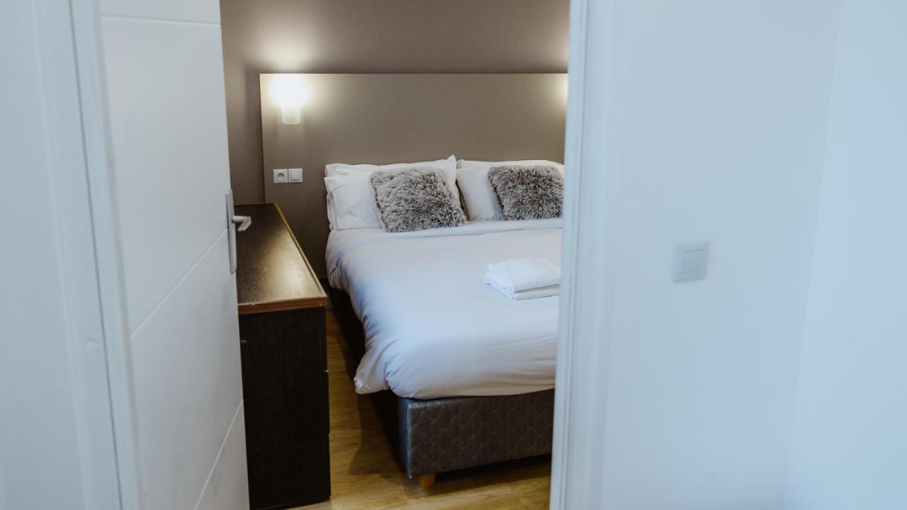 Hotel Des Arcades Reims Zewnętrze zdjęcie